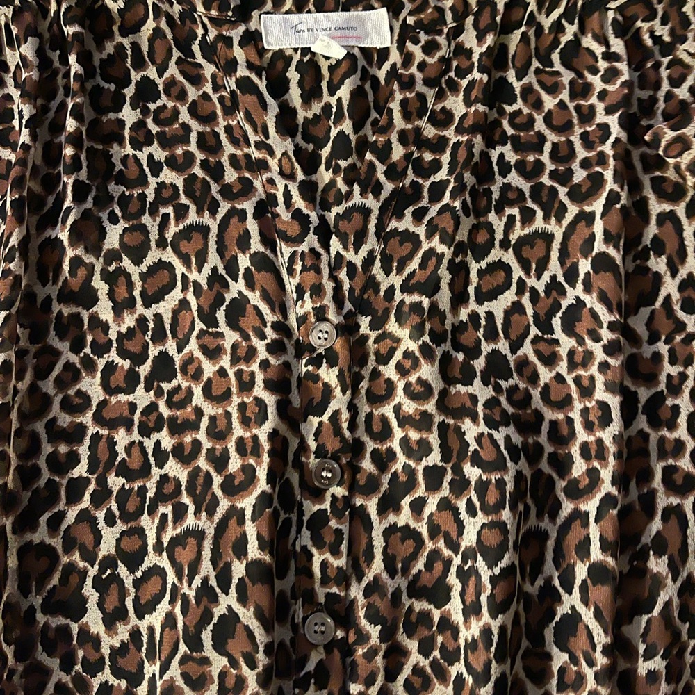 Vince Camuto Animal Print Long Sleeve Dress Size XS light weight sheer material. - Picture 9 of 9